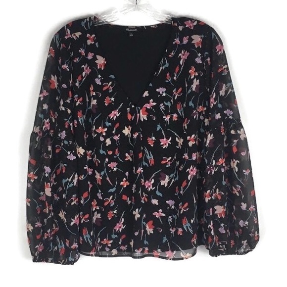 Madewell Tops - Madewell Shirred-Sleeve V-Neck Top in Drifting Flowers